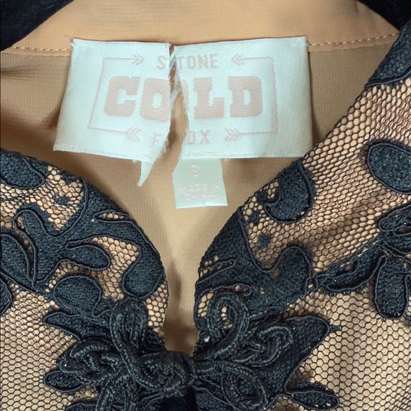 Stone Cold Fox Black Lace Blouse - Picture 6 of 7